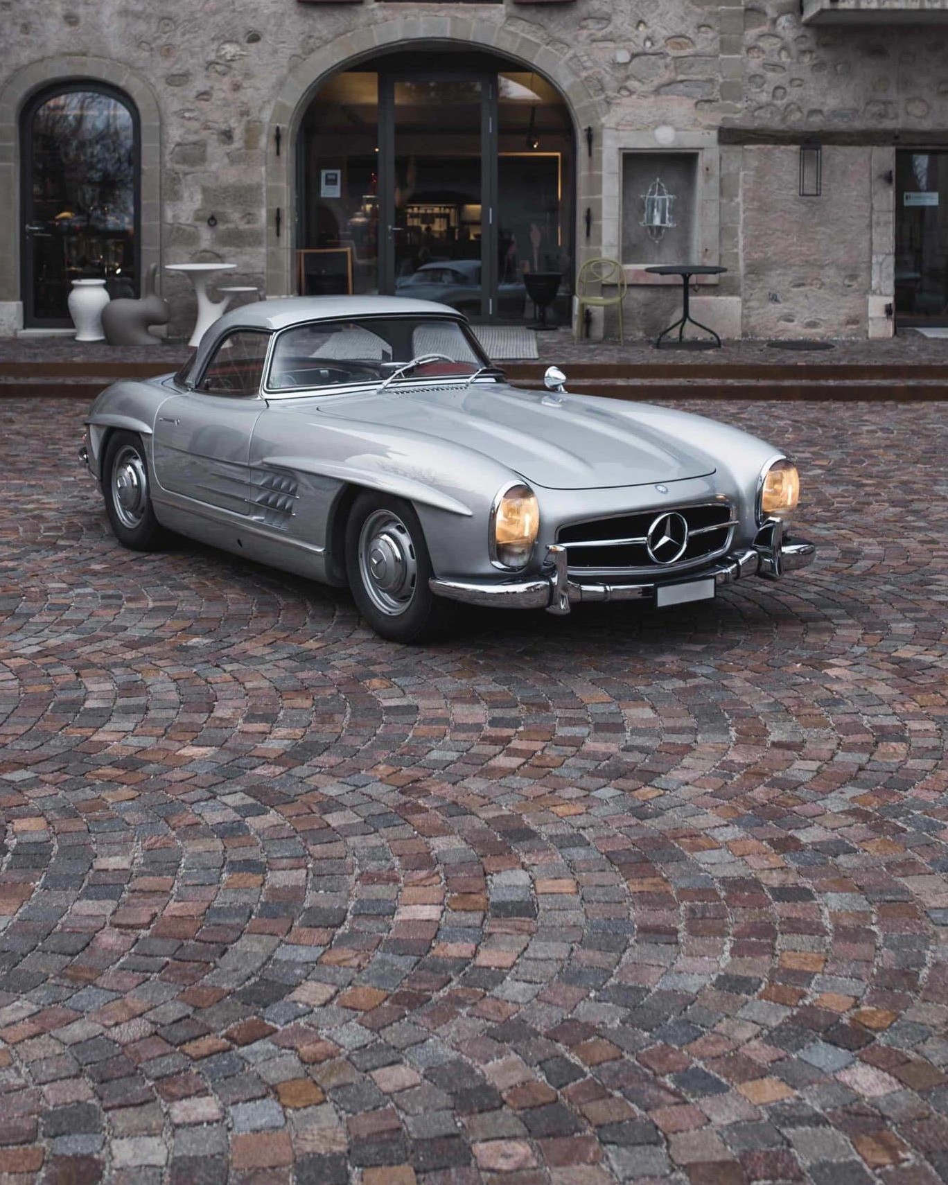 1958 Mercedes Benz 300 SL Roadster 19804285000282 3 scaled e1692099135312 uai