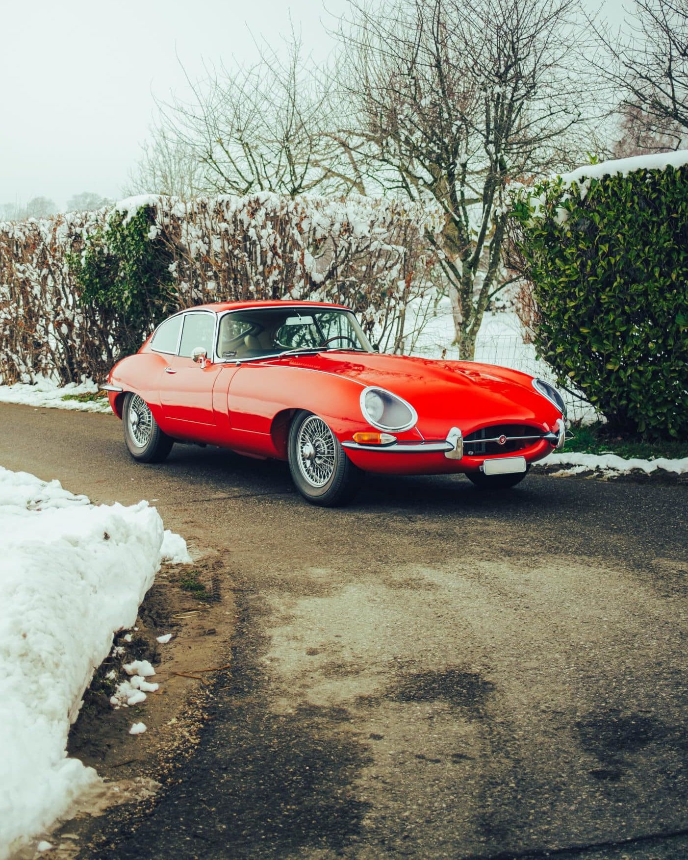jaguar-e-type-s1-1967-front-view-classic-car