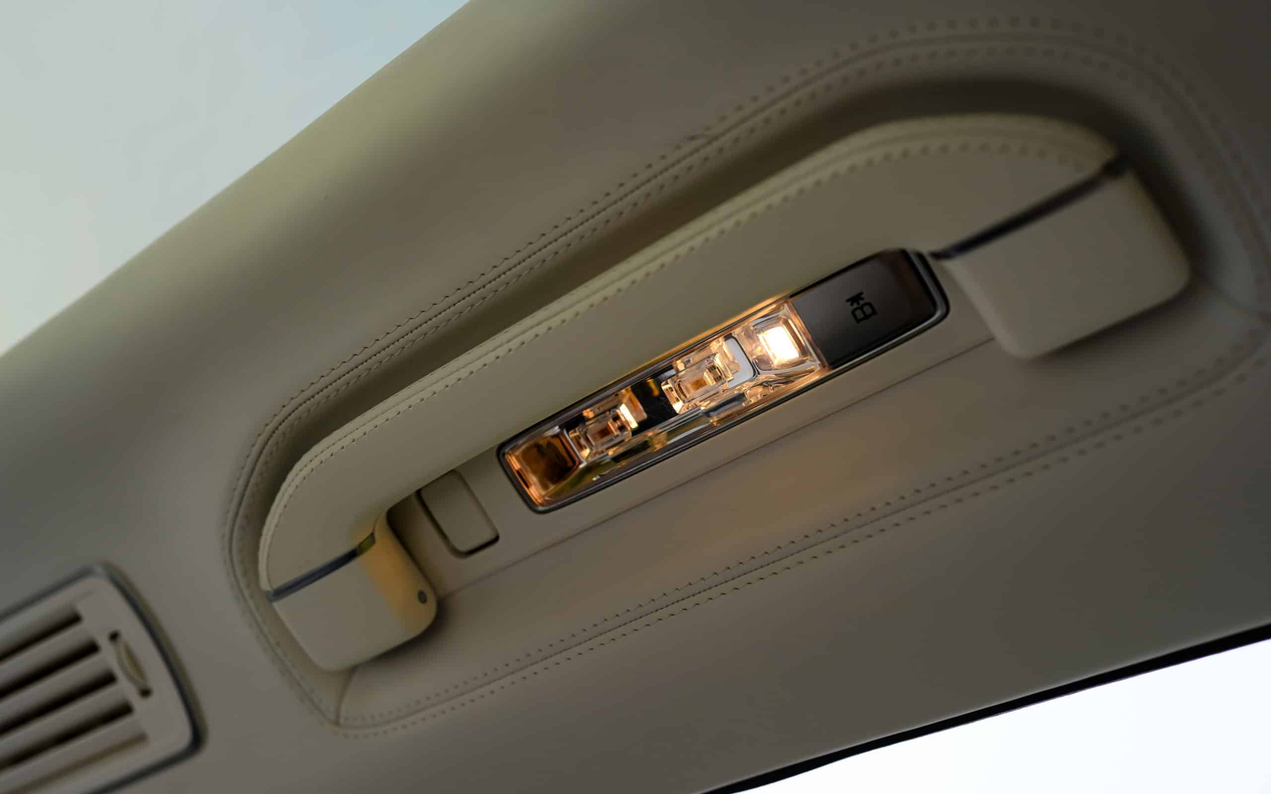 2022 Mercedes Maybach GLS 600 W1N1679871A675893 - 118 sur 210 31 2022 Mercedes Maybach GLS 600 W1N1679871A675893 118 sur 210 scaled