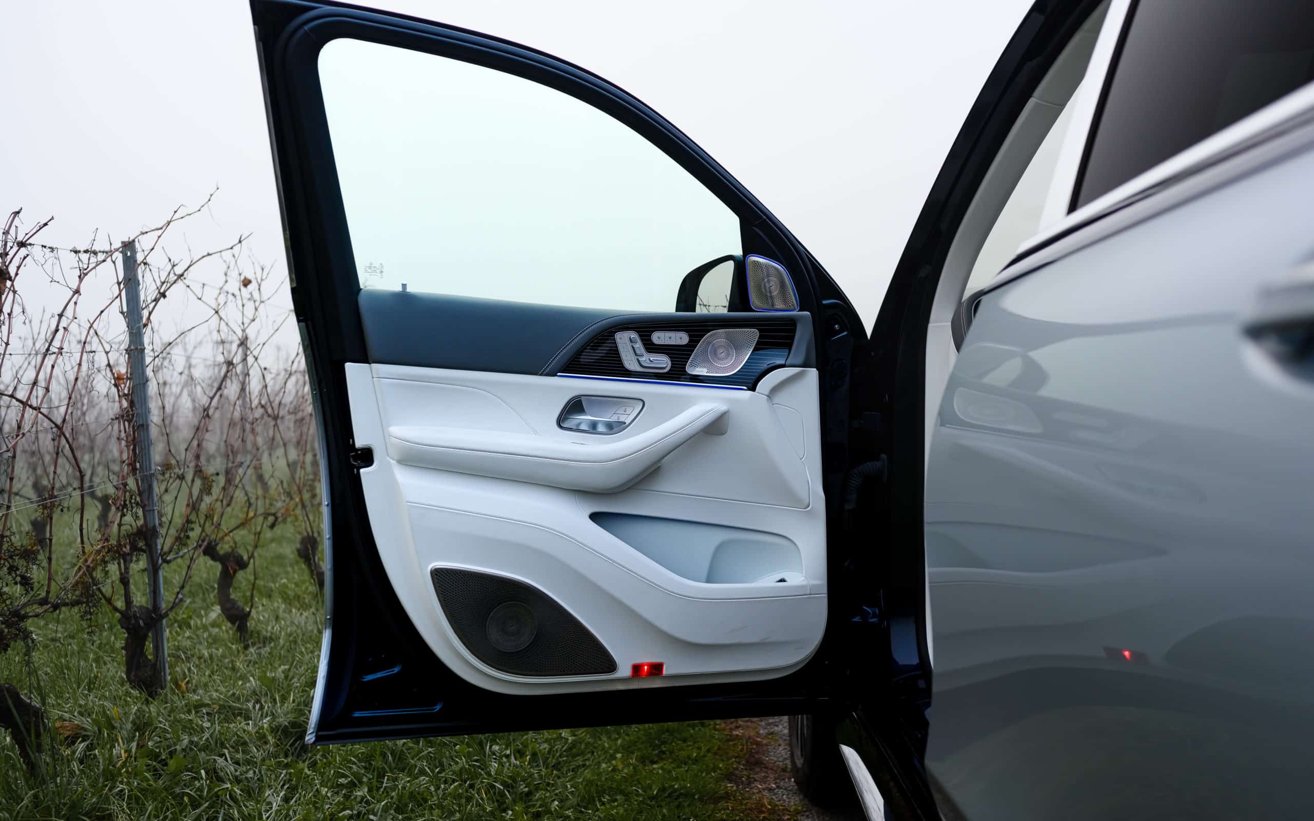 2022 Mercedes Maybach GLS 600 W1N1679871A675893 - 53 sur 210 67 2022 Mercedes Maybach GLS 600 W1N1679871A675893 53 sur 210 scaled