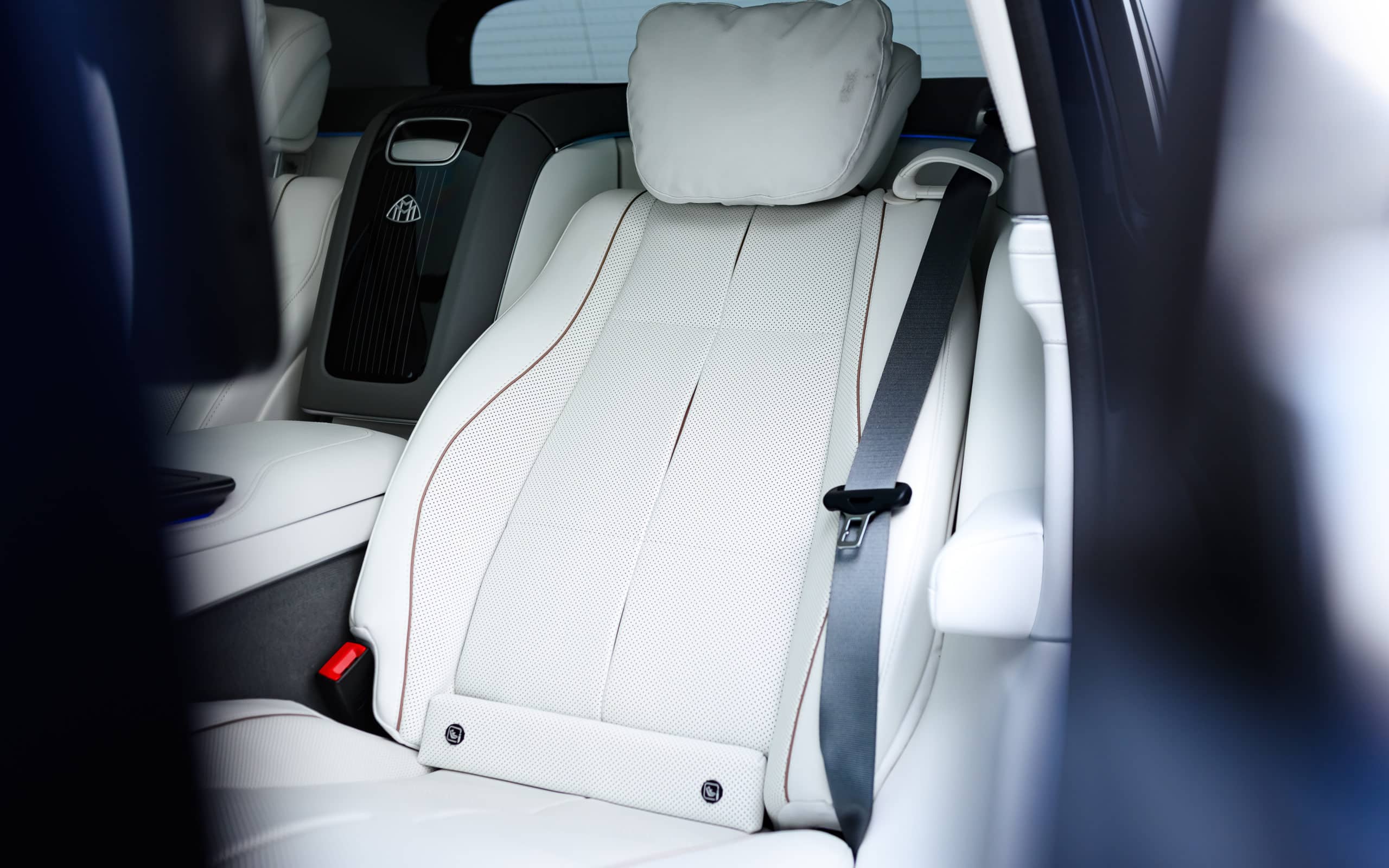 2022 Mercedes Maybach GLS 600 W1N1679871A675893 - 91 sur 210 44 2022 Mercedes Maybach GLS 600 W1N1679871A675893 91 sur 210 scaled