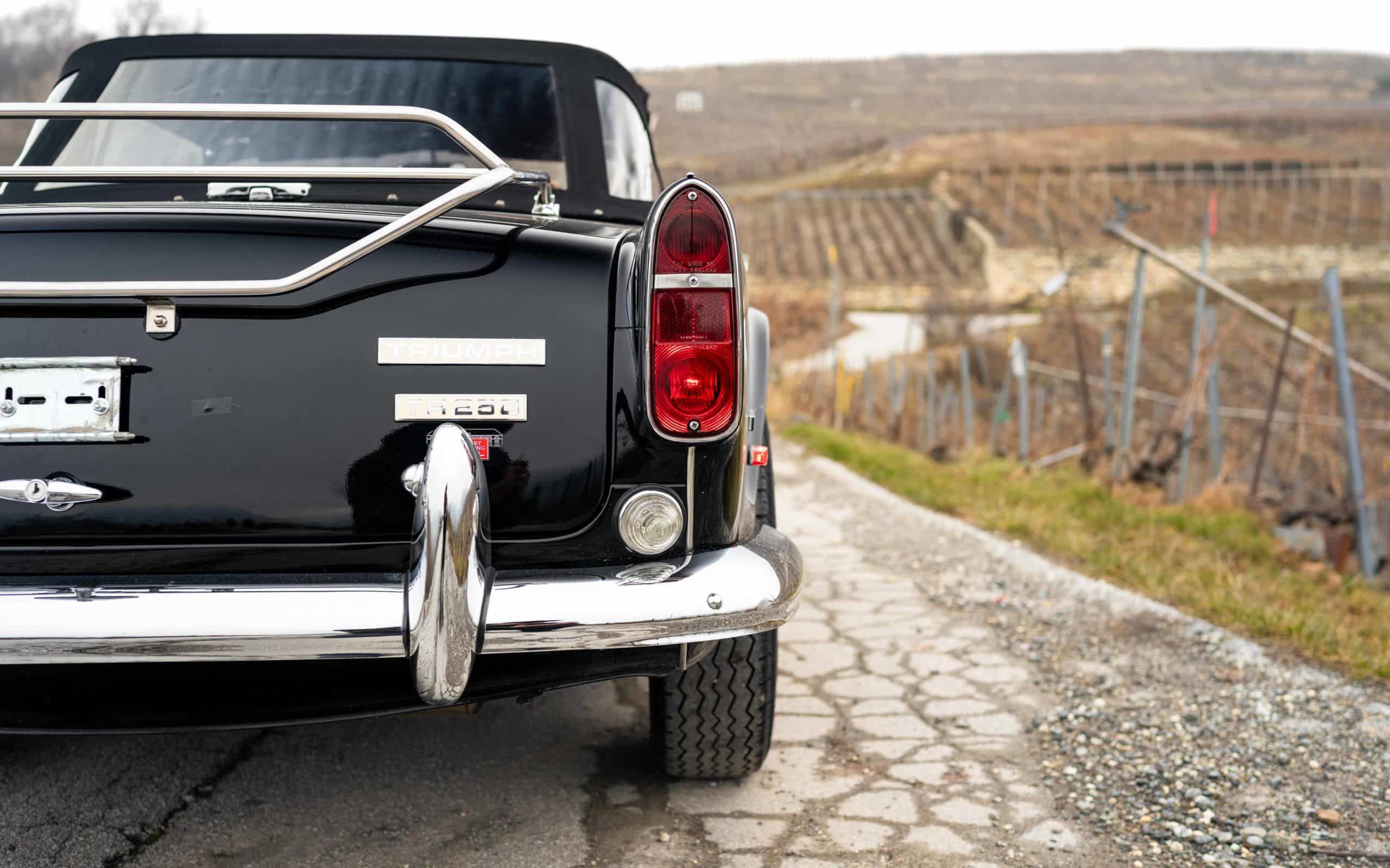 Triumph TR250 CD6960L - 18 61 Triumph TR250 CD6960L 18 scaled