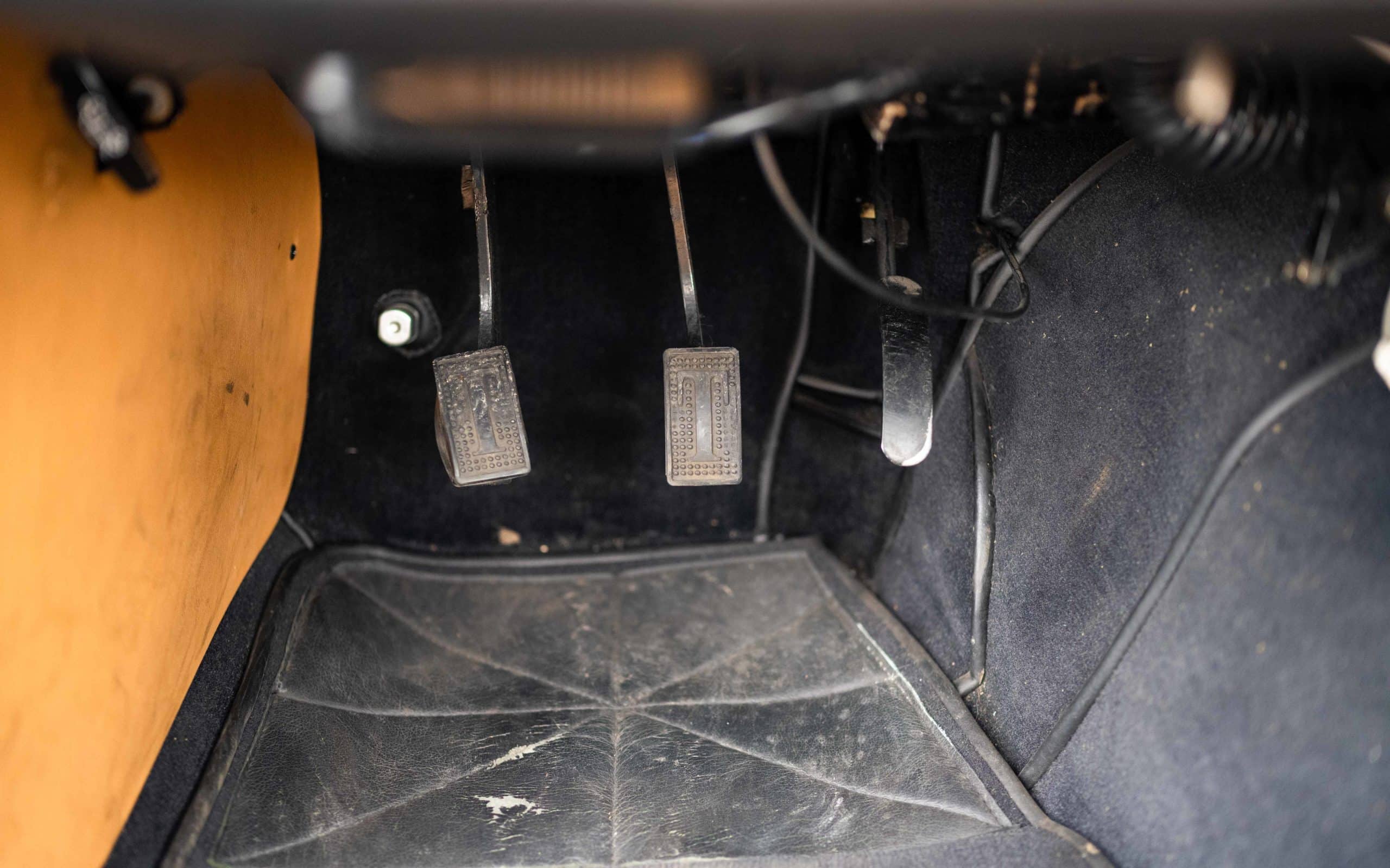 Triumph TR250 CD6960L - 47 32 Triumph TR250 CD6960L 47 scaled