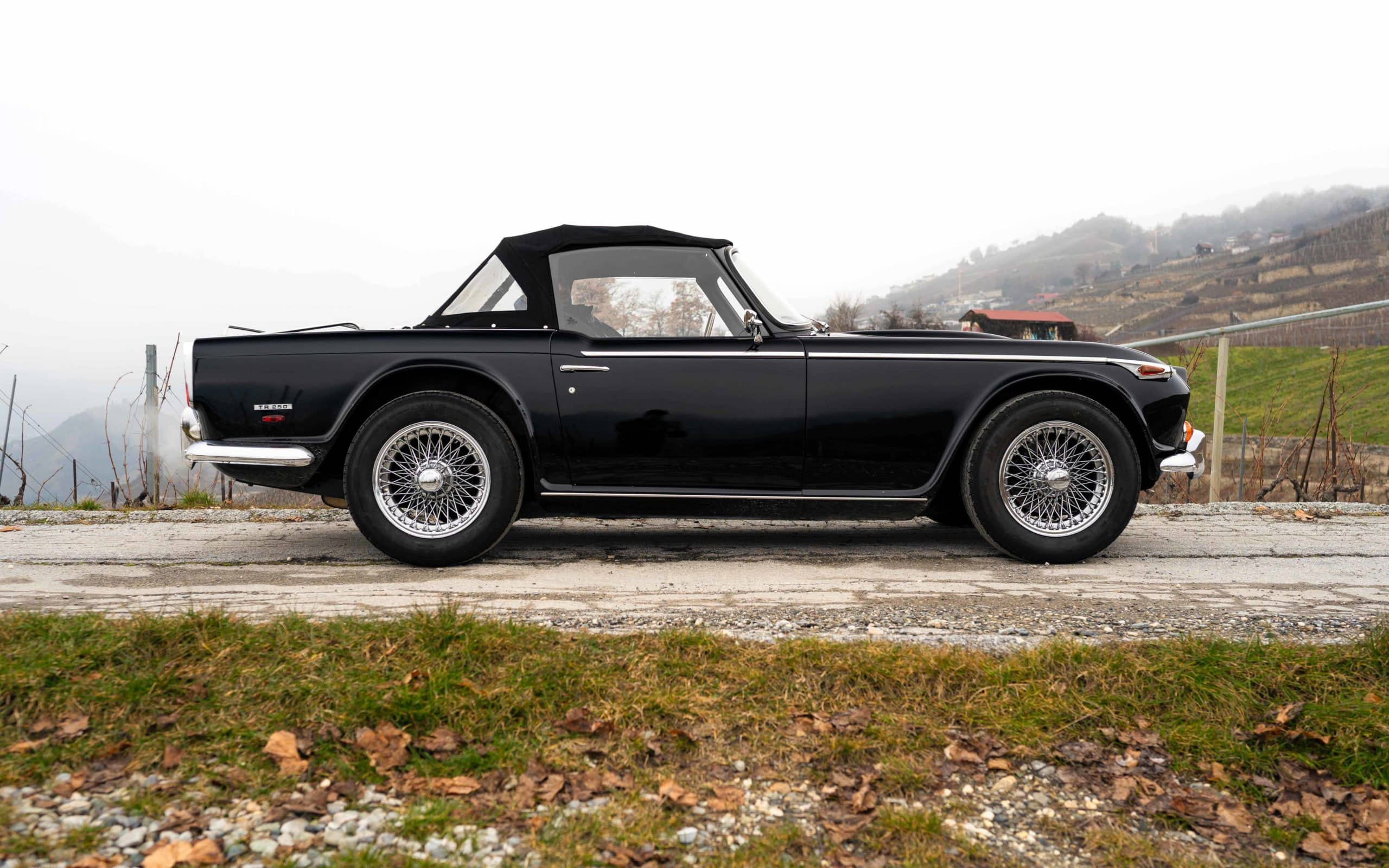 Triumph TR250 CD6960L - 70 9 Triumph TR250 CD6960L 70 scaled